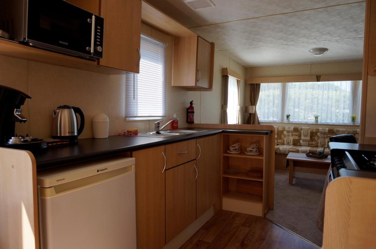 Отель Weerribben Chalets Paasloo Экстерьер фото