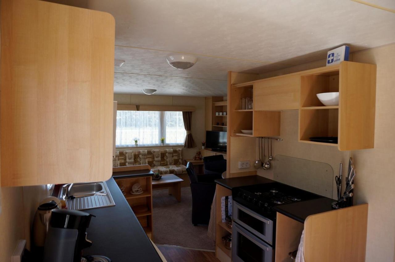 Отель Weerribben Chalets Paasloo Экстерьер фото